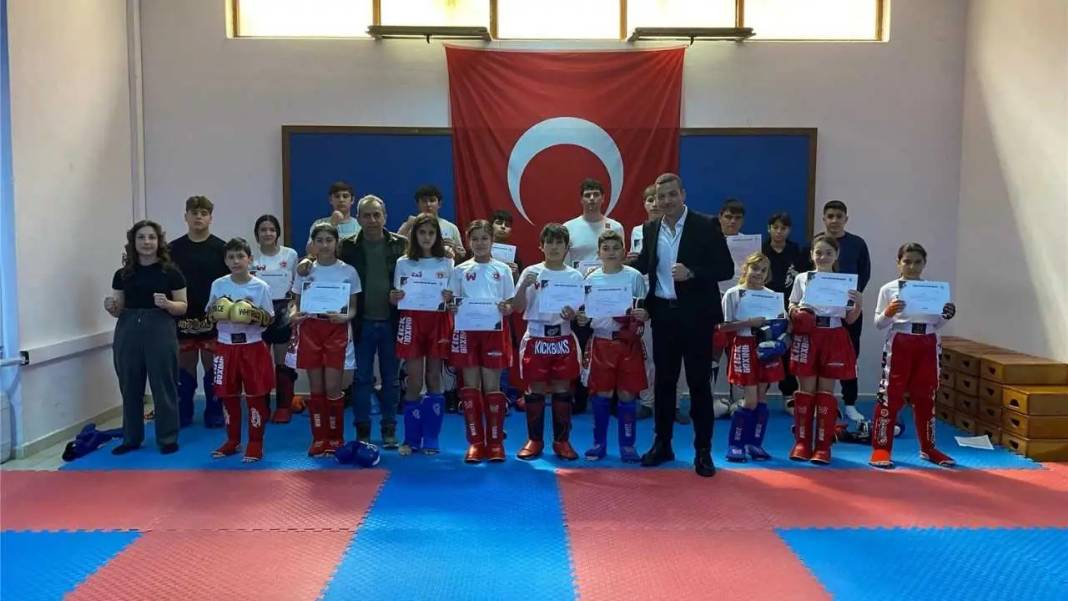 Ücretsiz Spor Kurslarıyla Kemer’de Geleceğin Yıldızları Yetişiyor 4